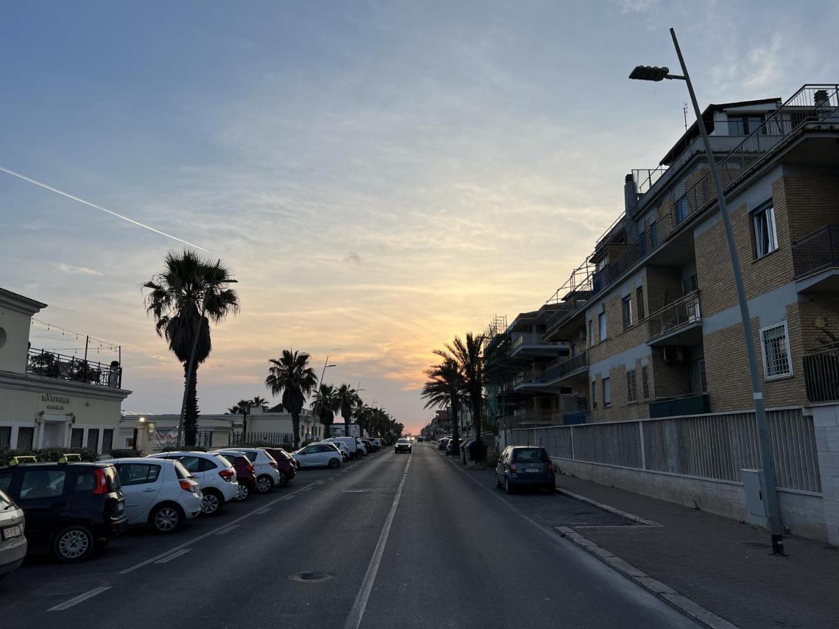 Lotus - Appartamento Sul Mare A Ostia Con Giardino Relax מראה חיצוני תמונה